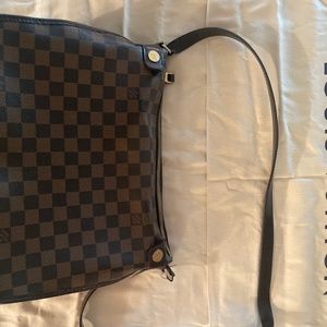 Authentic Louis Vuitton crossbody purse